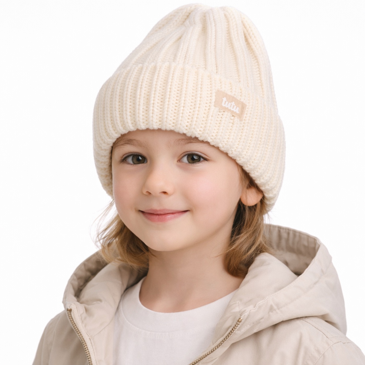 Xyrelira cable-knit beanie